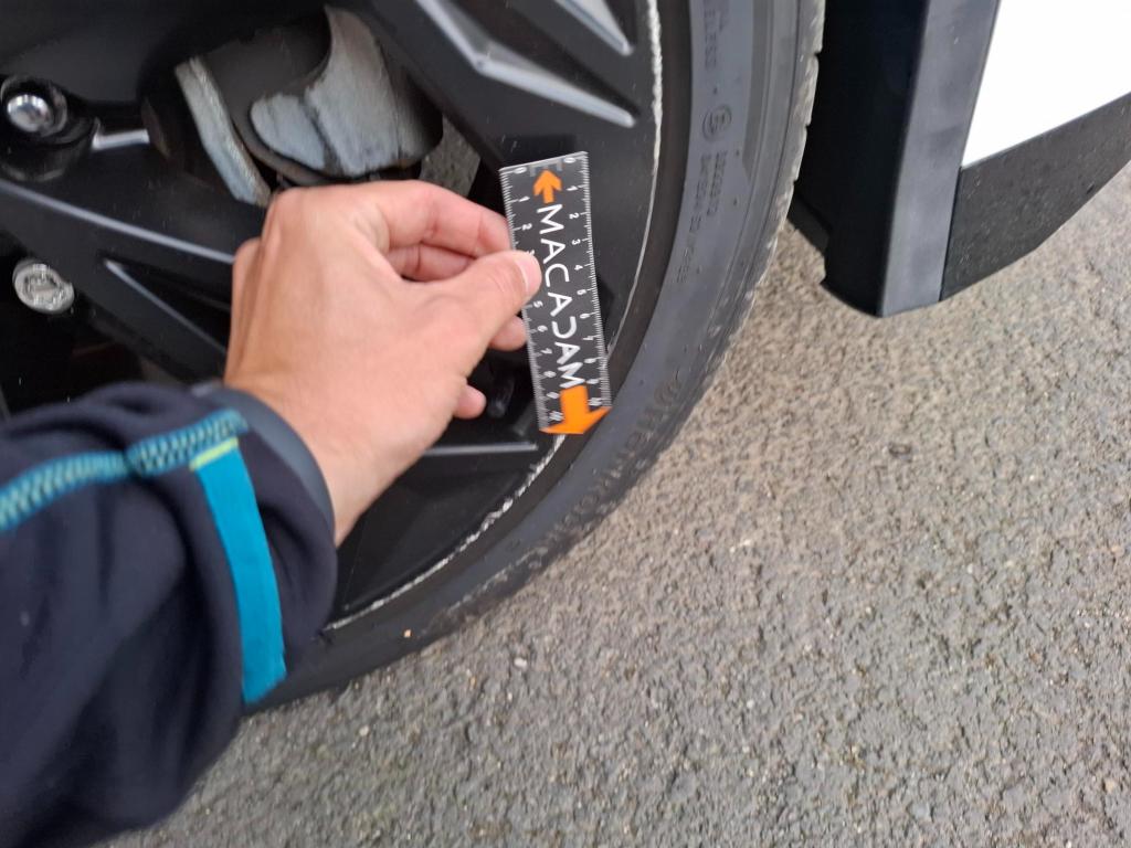 HYUNDAI IONIQ 6 77 kWh HTRAC - 325 ch First Edition 2023