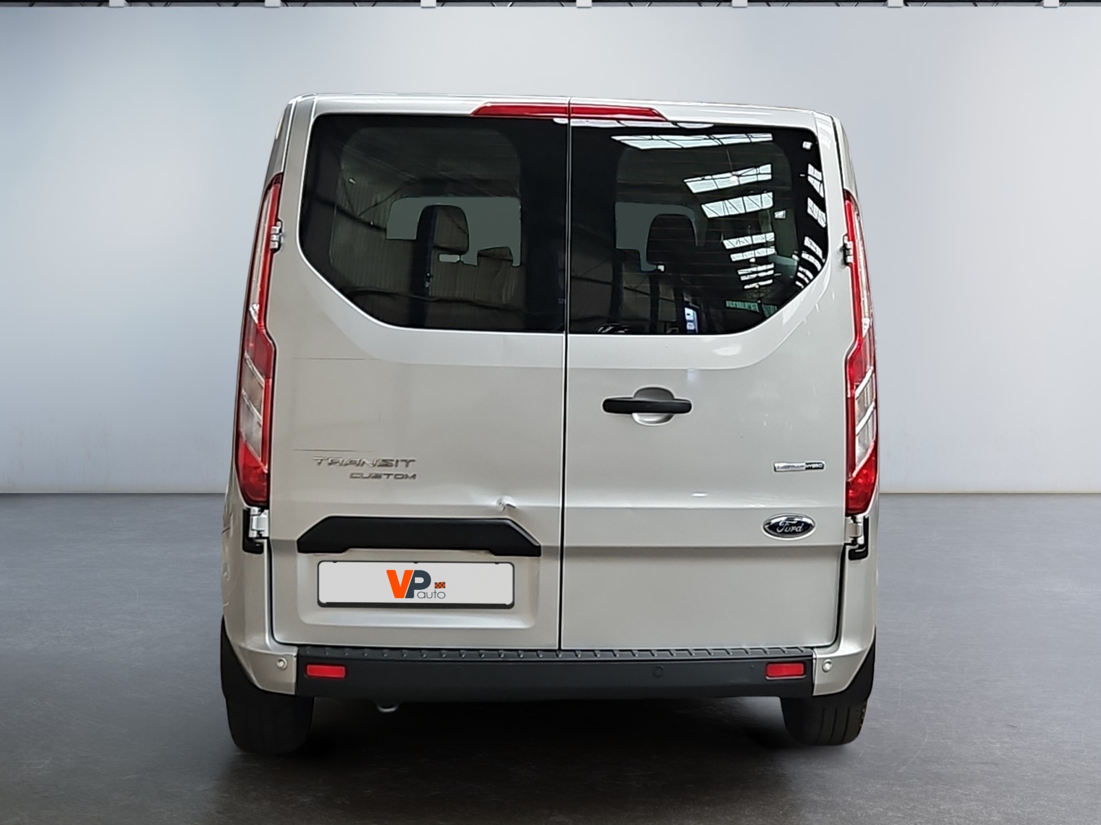 FORD TRANSIT Custom KOMBI 320 L2H1 2.0 EcoBlue 130 Trend Business 2023