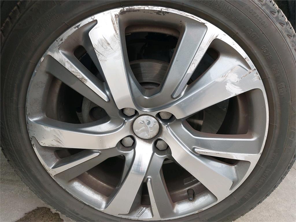 PEUGEOT 2008 1.6 BlueHDi 100ch BVM5 Crossway 2018
