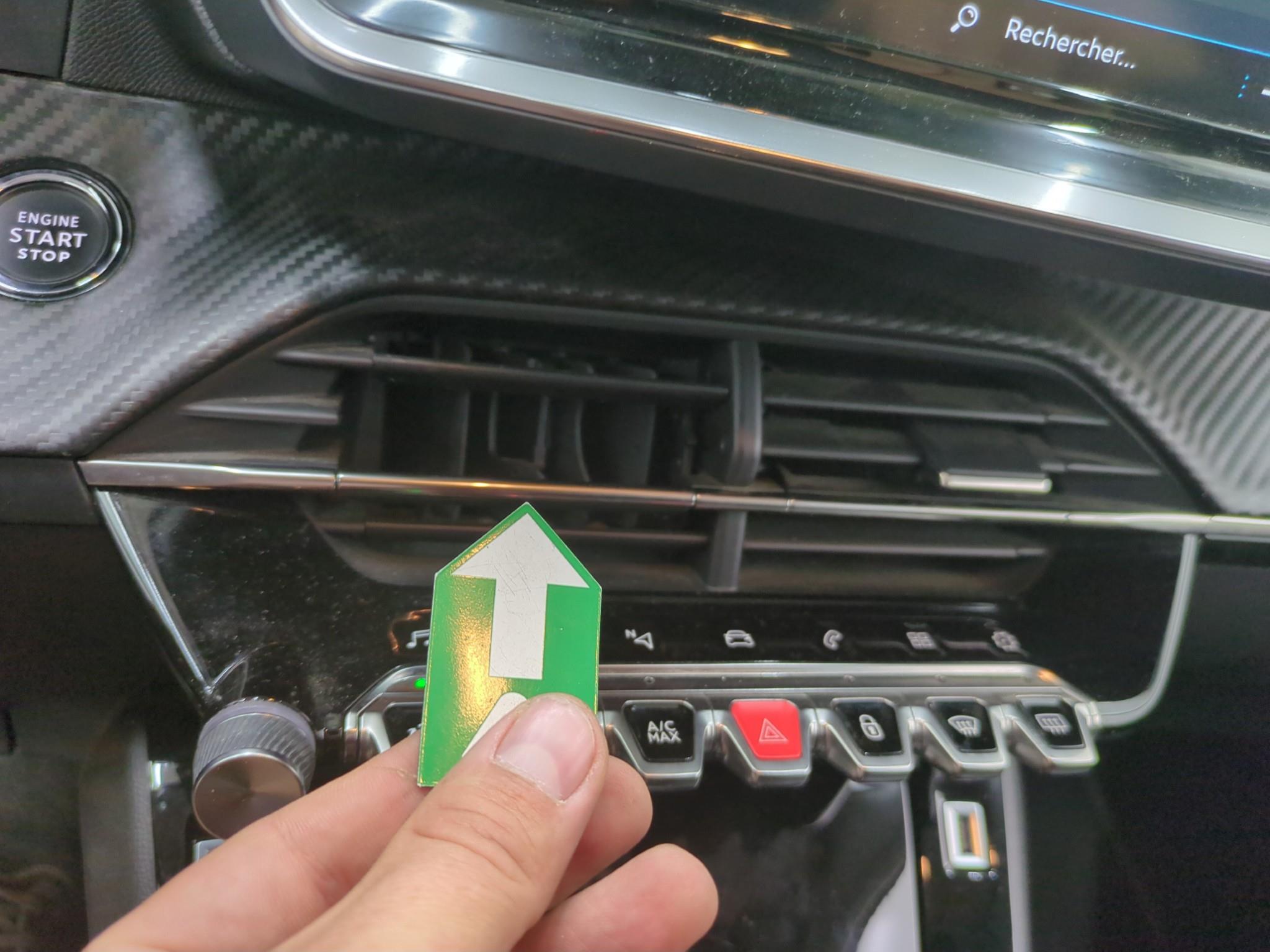 PEUGEOT 208) 208 PureTech 100 S&S EAT8 Allure Pack 2022