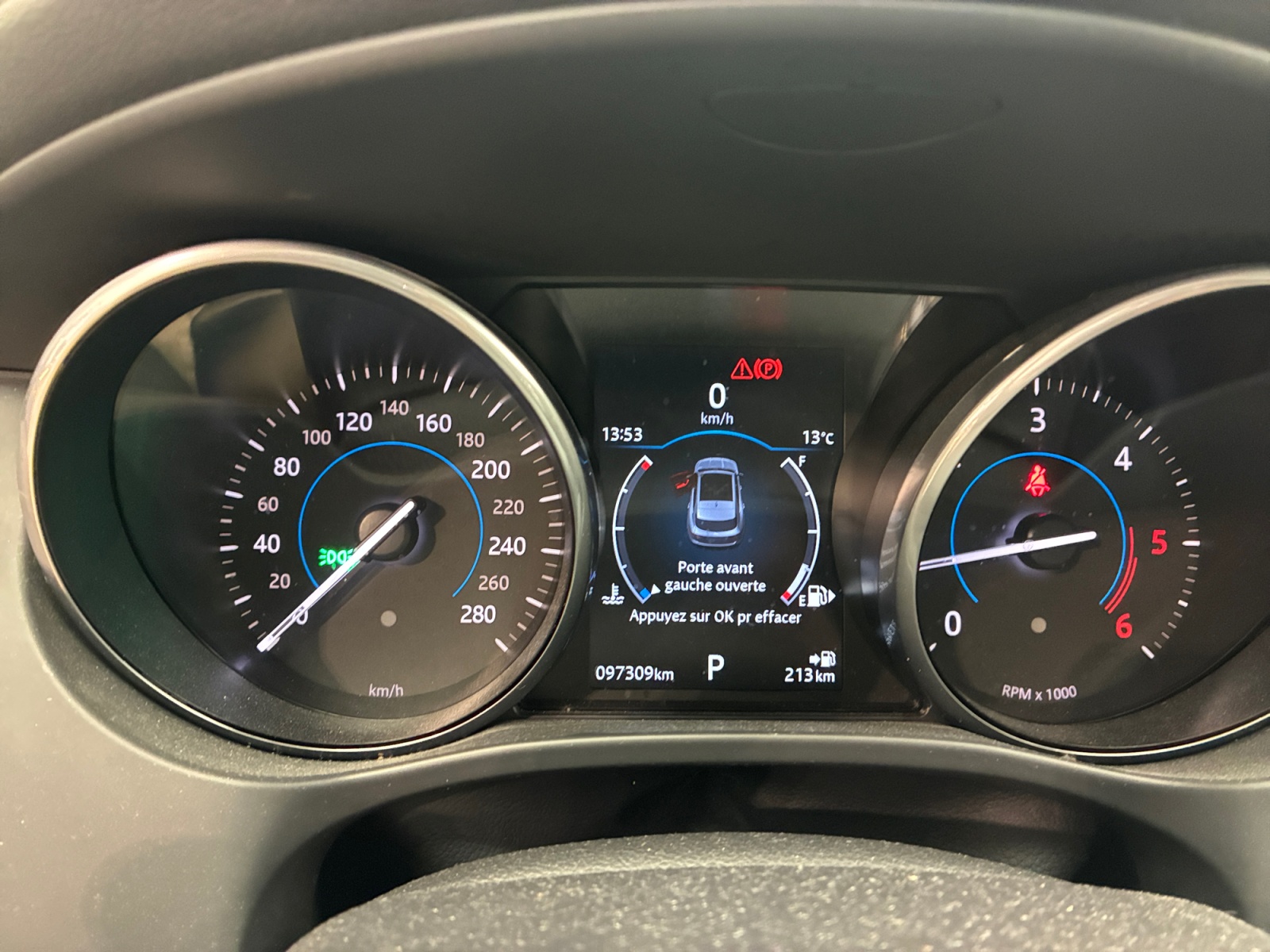 JAGUAR F-Pace 2.0 D - 180 ch AWD BVA8 Prestige Prestige 2018