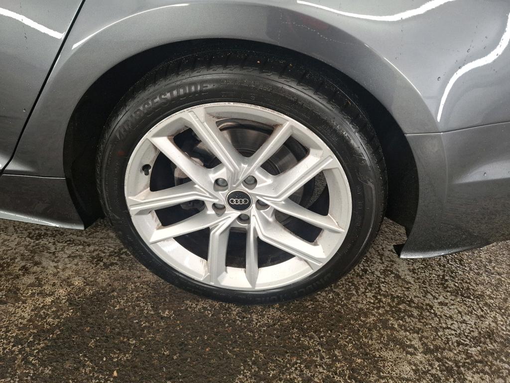 AUDI A5 SPORTBACK 40 TDI 204 S tronic 7 Quattro Line 2023