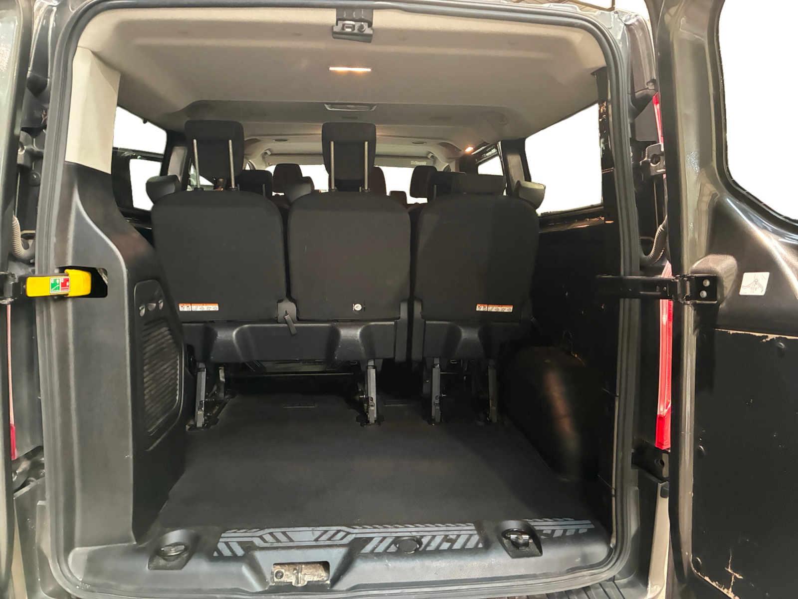 FORD TRANSIT Custom KOMBI 320 L2H1 2.0 EcoBlue 130 Trend Business 9 places 2023