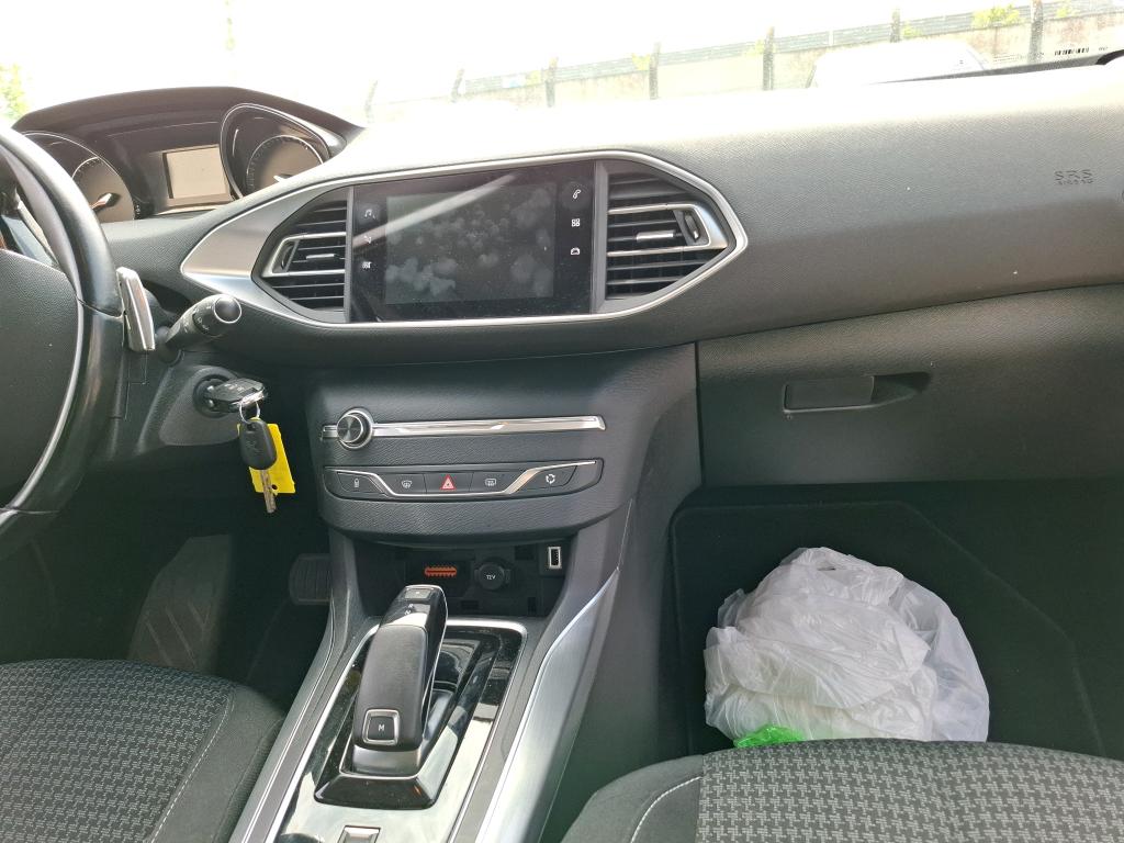 PEUGEOT 308 BlueHDi 130ch S&S EAT8 Active Business 2021