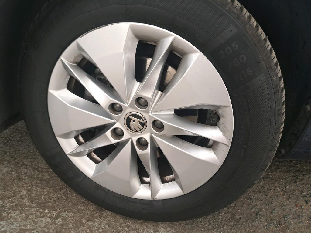 SKODA OCTAVIA COMBI 2.0 TDI 150 ch DSG7 Business 2022