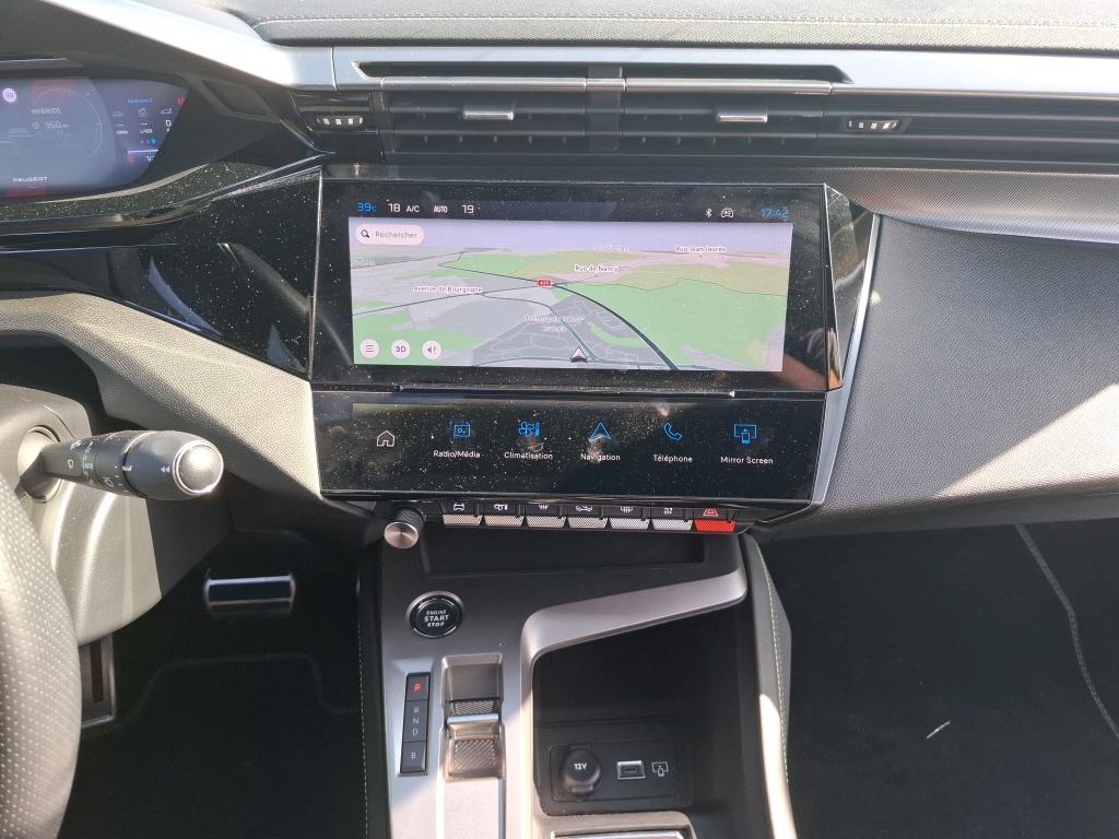 PEUGEOT 408 PHEV 225 e-EAT8 GT 2024