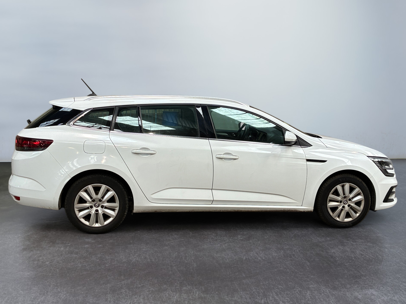 RENAULT Megane IV Estate Blue dCi 115 Evolution Evolution 2023