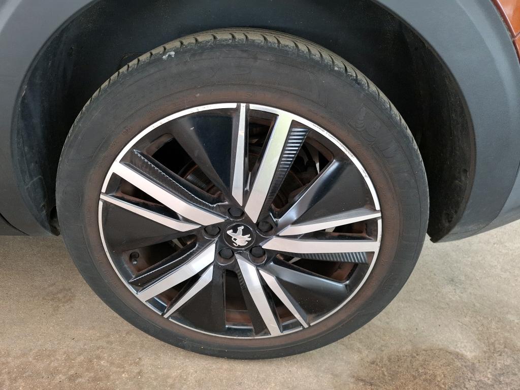 PEUGEOT 5008 PureTech 130ch S&S EAT8 GT Pack 2021