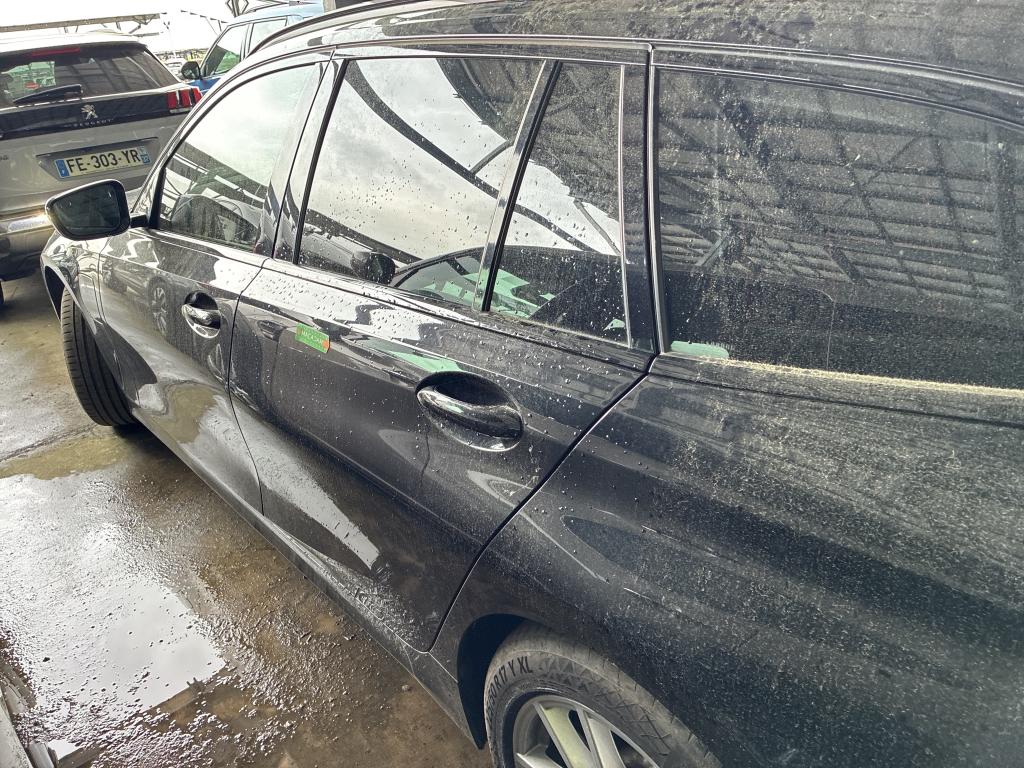 BMW SERIE 3 TOURING G21 LCI 320e 204 ch BVA8 Business Design 2024