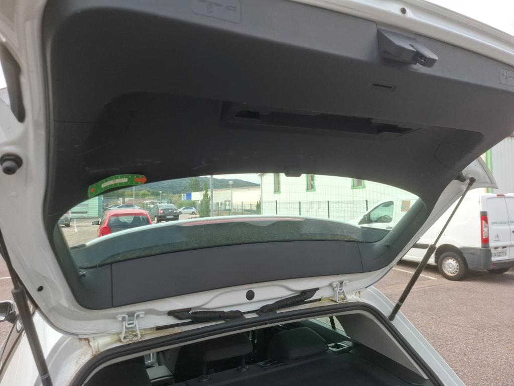 VOLKSWAGEN GOLF 2.0 TDI SCR 116 DSG7 Life Plus 2023