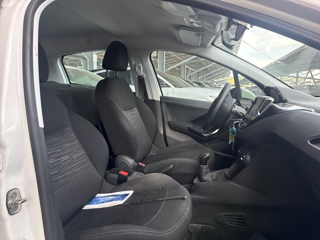 PEUGEOT 208 AFFAIRE BLUEHDI 100 S&S BVM5 PREMIUM PACK 2020