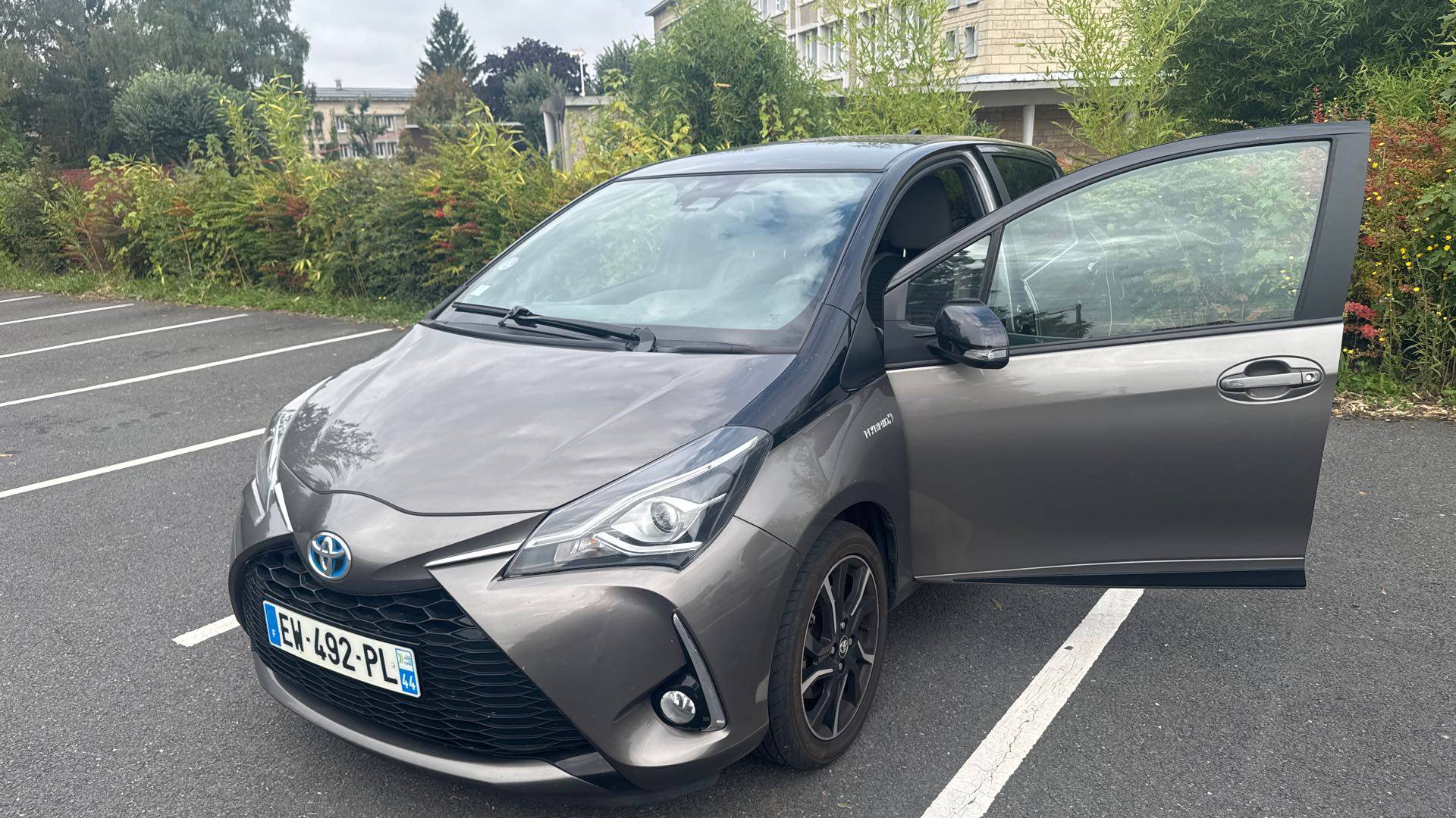 TOYOTA Yaris Hybride 100h Collection Collection 2018