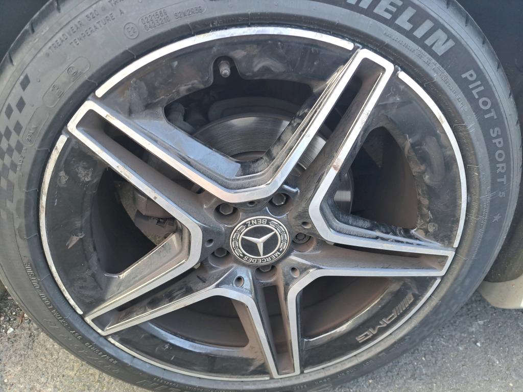 MERCEDES-BENZ CLASSE A 180 7G-DCT AMG Line 2022
