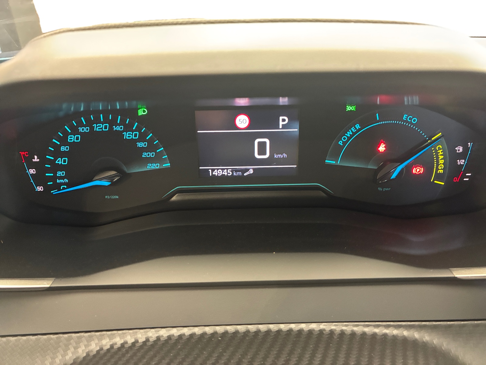 PEUGEOT 2008 Hybrid 145 ch e-DCS6 Style 2025