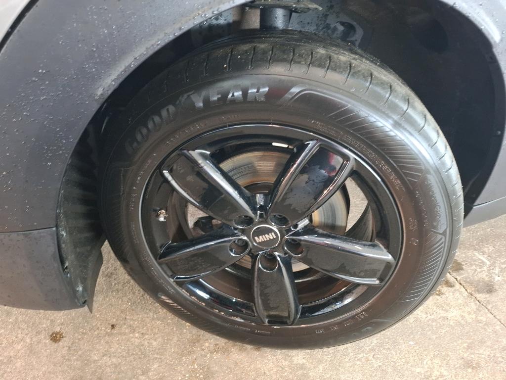 MINI COUNTRYMAN F60 LCI 136 ch BVA7 Cooper Essential 2023