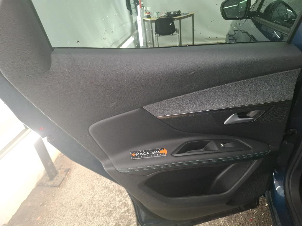 PEUGEOT 3008 Hybrid 225 e-EAT8 Allure Pack 2021