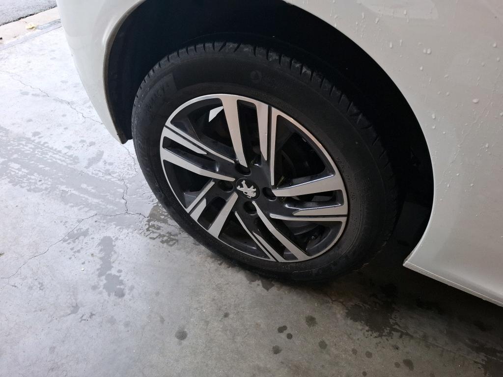 PEUGEOT 208 PureTech 100 S&S BVM6 Allure Pack 2022