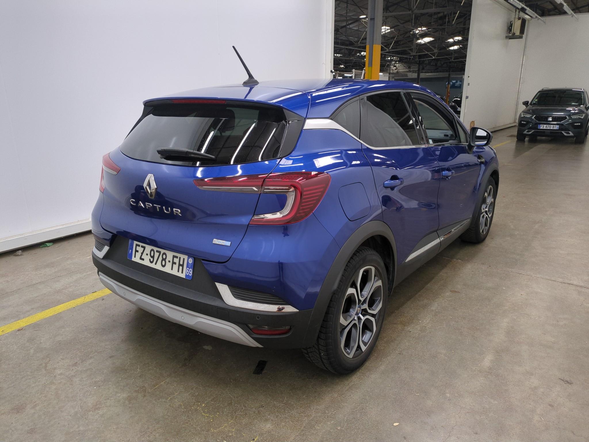 RENAULT CAPTUR E-Tech Plug-in 160 Intens 2021