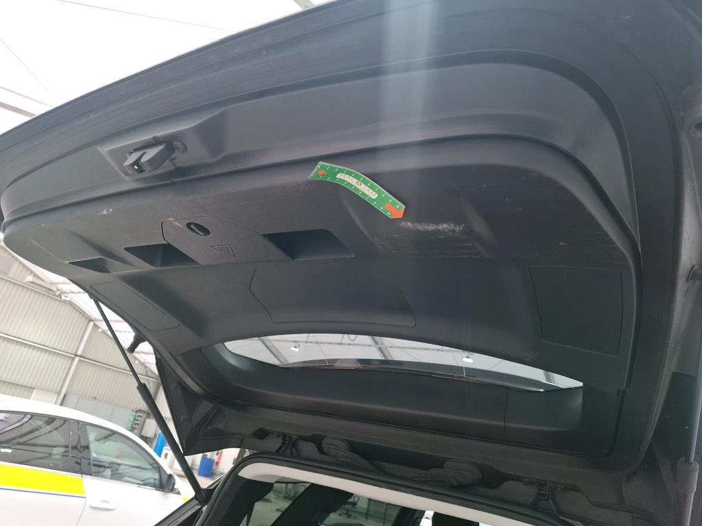 PEUGEOT 5008 BlueHDi 130ch S&S EAT8 Style 2022